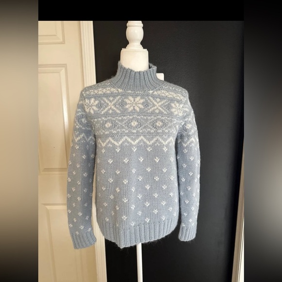 Ralph Lauren Exclusive Hand Knit Wool Blend Northern Lights
Sweater
Size Small - Picture 4 of 12